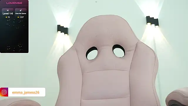 Emma jamess online show from April 18, 2026, 3:21 am