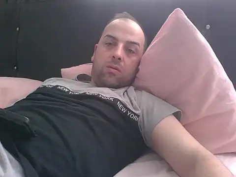 Snapshot of Yldrmm_9553 chatting on May 16, 2026, 10:58 am Yldrmm 9553 online show from May 16, 2026, 10:58 am