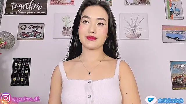 olivia22love online show from October 10, 2025, 12:48 pm