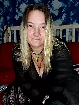 GingerKtm21 online show from January 11, 2026, 8:25 pm