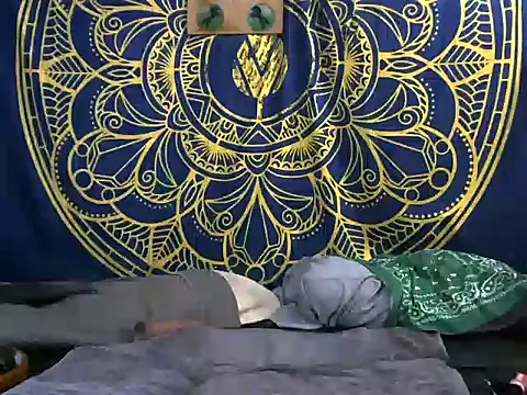 lovely lola1111 online show from March 19, 2025, 4:36 am