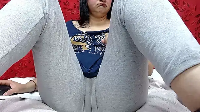 MELANIE SEX69 online show from January 5, 2026, 9:29 pm