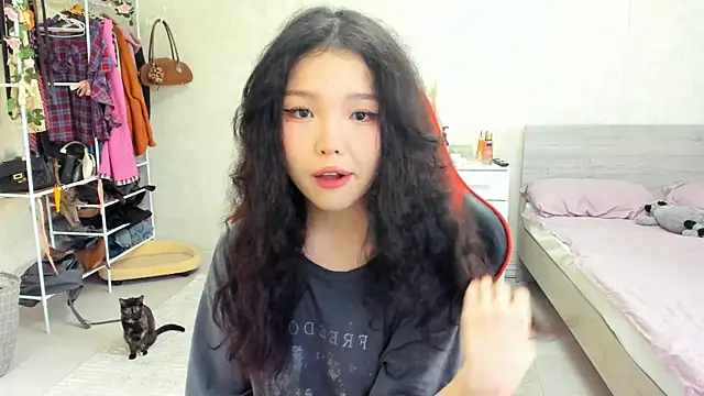 Snapshot of wastforu chatting on November 12, 2025, 8:48 am wastforu online show from November 12, 2025, 8:48 am