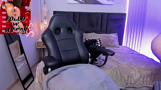 Snapshot of Tisha__lau chatting on September 9, 2025, 2:16 pm Tisha  lau online show from September 9, 2025, 2:16 pm