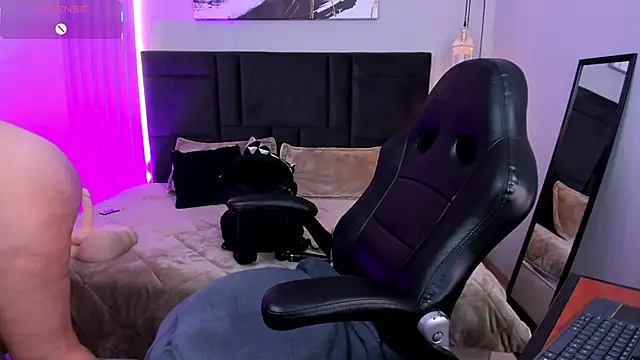 Tisha  lau online show from February 19, 2026, 2:02 pm