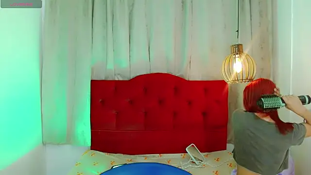 Jessica smith 1 online show from September 13, 2025, 11:32 am