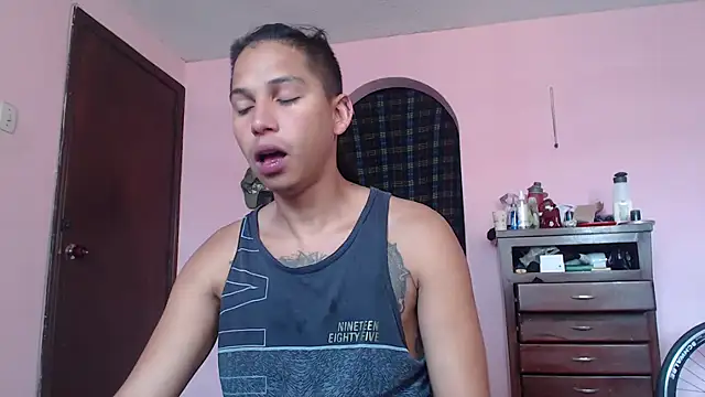 CoreAlejito online show from February 28, 2025, 3:48 pm