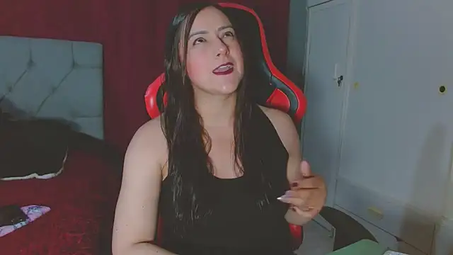 Noamartin  online show from October 4, 2025, 1:03 am