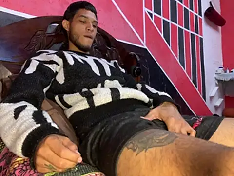 tanned boy online show from March 27, 2026, 2:06 pm