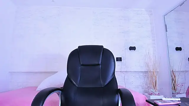 millie brown21 online show from February 9, 2026, 7:40 pm