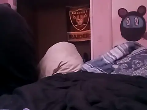 Snapshot of Blkstylion chatting on April 2, 2026, 1:53 pm Blkstylion online show from April 2, 2026, 1:53 pm