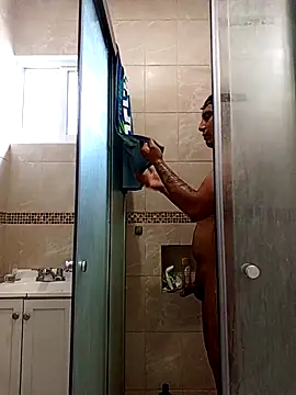 Leon 69ht online show from March 25, 2026, 9:10 pm