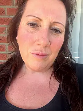 xsexycurvymilf online show from April 8, 2026, 11:32 am