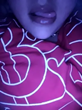  Redwine  online show from December 17, 2025, 5:30 pm