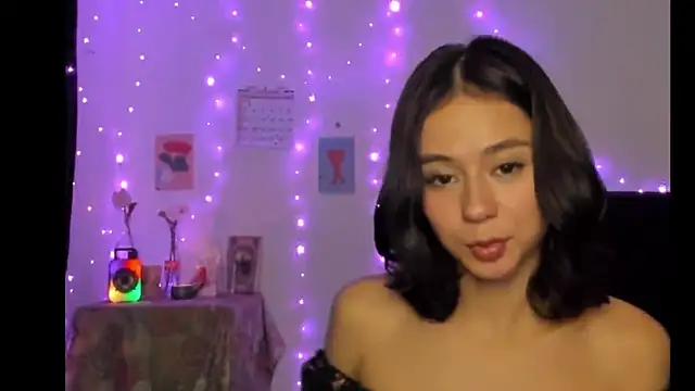 Snapshot of cute_roxana_ chatting on February 28, 2025, 11:12 pm cute roxana  online show from February 28, 2025, 11:12 pm