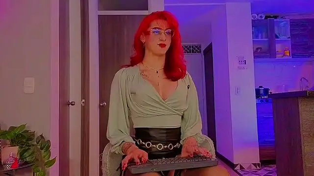 Juliana Saenzz online show from May 28, 2026, 7:22 pm