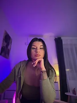 Snapshot of Simply_the_best chatting on February 25, 2026, 4:49 pm Simply the best online show from February 25, 2026, 4:49 pm