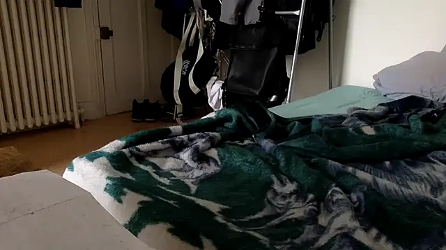 molozeb online show from April 9, 2026, 4:23 pm