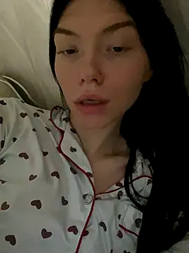 Lisaaa Alisa online show from October 1, 2025, 6:47 pm