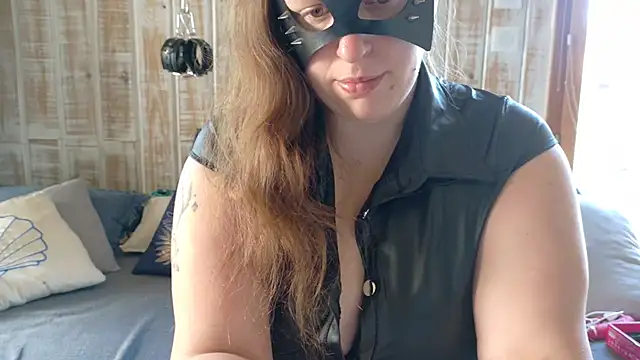 Snapshot of FrancaiseLynne chatting on May 1, 2026, 8:19 am FrancaiseLynne online show from May 1, 2026, 8:19 am