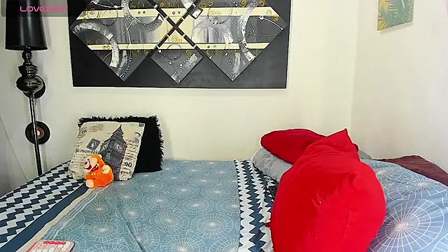 SARAMISHA online show from February 8, 2026, 3:32 am