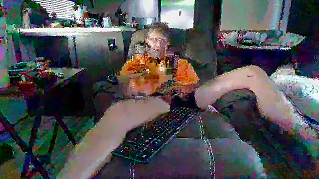 Snapshot of lateniter chatting on September 24, 2025, 12:30 pm lateniter online show from September 24, 2025, 12:30 pm