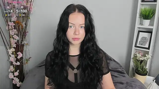 Snapshot of Lori__Hell chatting on May 18, 2026, 3:24 am Lori Hell online show from May 18, 2026, 3:24 am