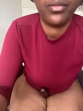 officialkhakes za online show from October 30, 2025, 8:38 am