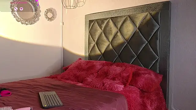 ashley brend online show from April 10, 2026, 8:57 pm