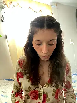 LiliJones  online show from January 16, 2026, 6:01 pm