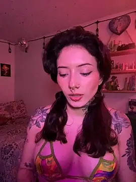 LiliJones  online show from February 27, 2026, 6:08 pm