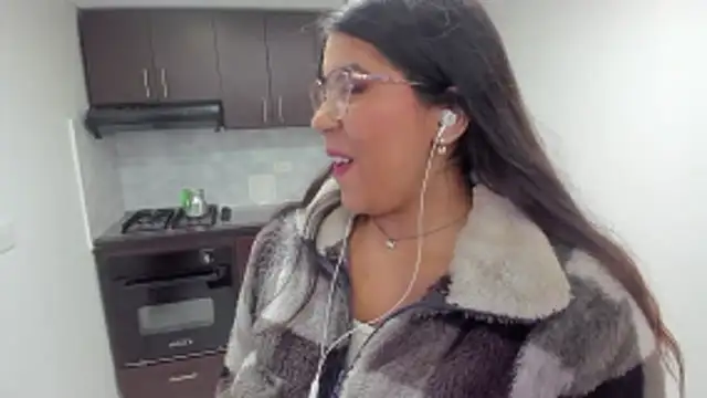 Luna Dumont online show from February 24, 2026, 11:08 am