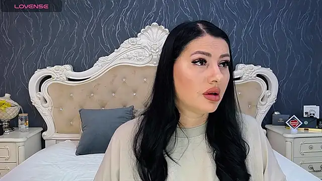 Lauren Saint online show from March 15, 2025, 9:41 am