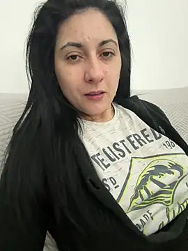 davenmichelle00 online show from February 3, 2026, 4:01 pm