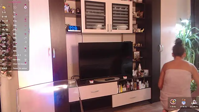 SheilaRyan online show from October 19, 2025, 5:08 am