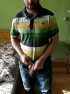 Snapshot of Piter9023 chatting on February 8, 2025, 11:01 am Piter9023 online show from February 8, 2025, 11:01 am