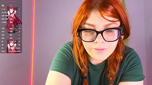 lucie nicolls online show from February 14, 2025, 11:09 pm