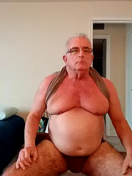 Snapshot of ShoreCock chatting on December 20, 2024, 6:45 pm ShoreCock online show from December 20, 2024, 6:45 pm