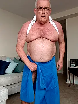 Snapshot of ShoreCock chatting on March 3, 2025, 11:55 am ShoreCock online show from March 3, 2025, 11:55 am