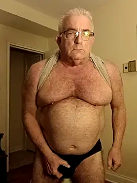 Snapshot of ShoreCock chatting on March 7, 2025, 4:35 am ShoreCock online show from March 7, 2025, 4:35 am