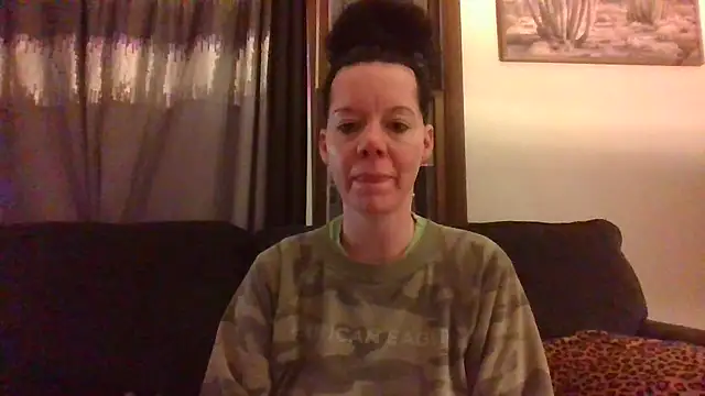 SidneyRaee online show from December 4, 2024, 1:36 am