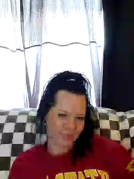 SidneyRaee online show from January 3, 2025, 8:11 pm