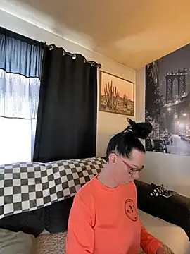 SidneyRaee online show from January 7, 2025, 6:35 pm