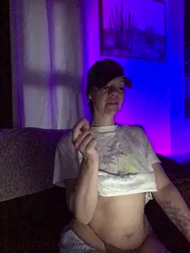 SidneyRaee online show from September 27, 2025, 12:32 pm