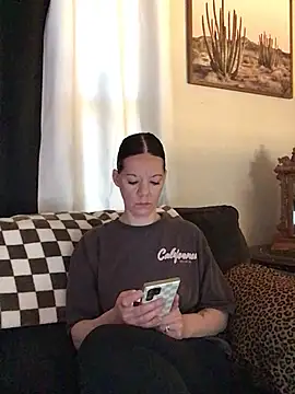 SidneyRaee online show from March 9, 2026, 4:11 pm