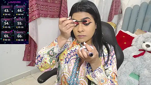 Snapshot of lakshmiraniii chatting on November 25, 2025, 11:54 am lakshmiraniii online show from November 25, 2025, 11:54 am