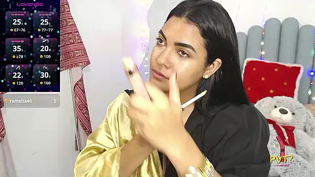 Snapshot of lakshmiraniii chatting on March 28, 2026, 10:26 am lakshmiraniii online show from March 28, 2026, 10:26 am