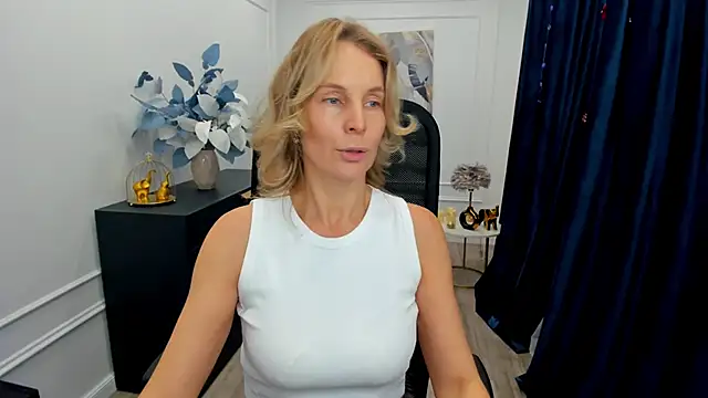 Sinty Devis online show from November 23, 2025, 11:43 am