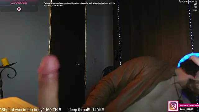 Snapshot of just_maxii chatting on October 3, 2025, 12:51 am just maxii online show from October 3, 2025, 12:51 am