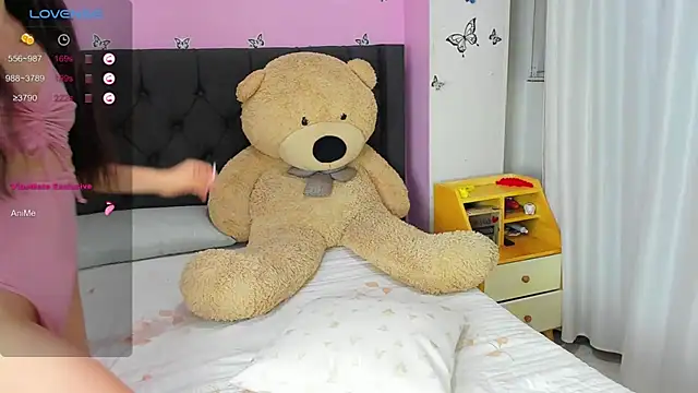 Snapshot of SophiaLiu chatting on February 25, 2025, 2:58 am SophiaLiu online show from February 25, 2025, 2:58 am